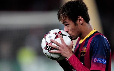 环球电竞播报-门德斯防守中指挥后防